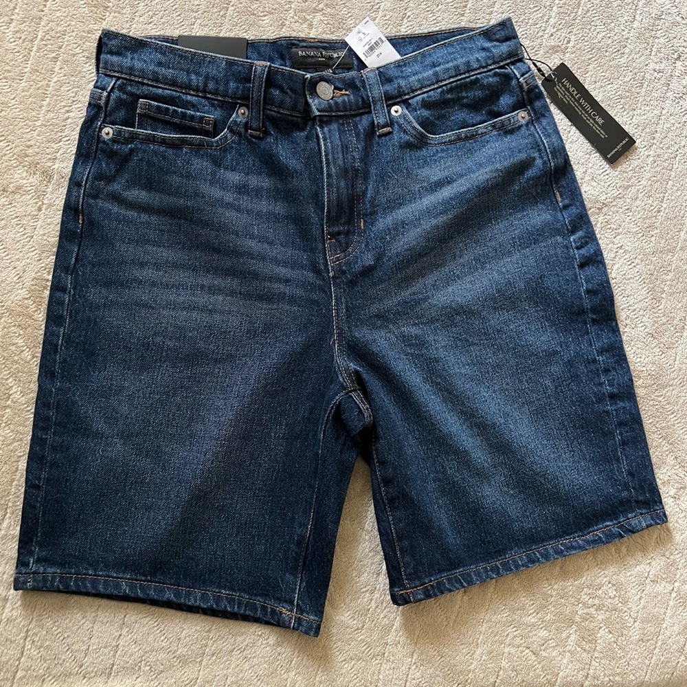 NWT BANANA REPUBLIC GIRLFRIEND DENIM SHORTS SIZE 27/4